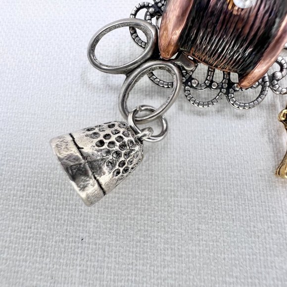 Seamstress Tri-Tone Scissors, Thread, Thimble & Sewing Machine Brooch Pin - Picture 6 of 7